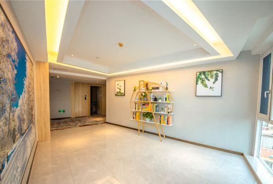 Гостиница Qingmu Hotel (Ma'anshan Bowang Lotus Square)
