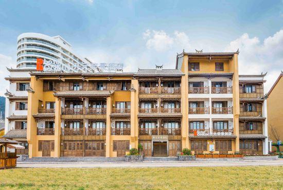 Гостиница Fuxian Lake Grand View Resort (Guanglong small town)