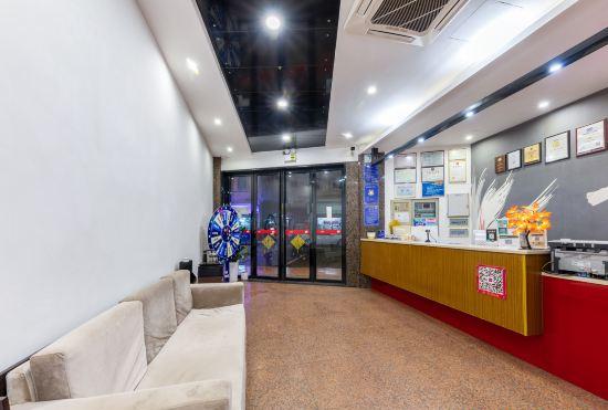 U Plus Hotel (Dongguan Zhangmutou Railway Station Guanyin Mountain Tianyi City)