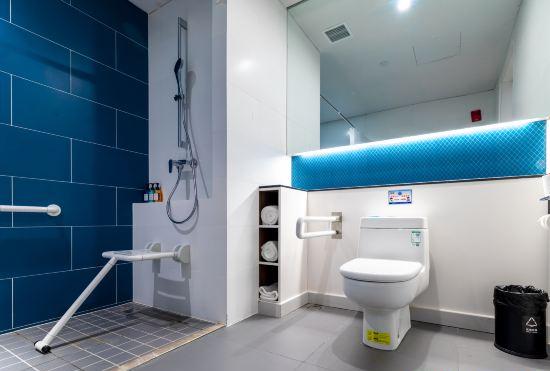 Гостиница Holiday Inn Express (Pinghu Economic Development Zone)