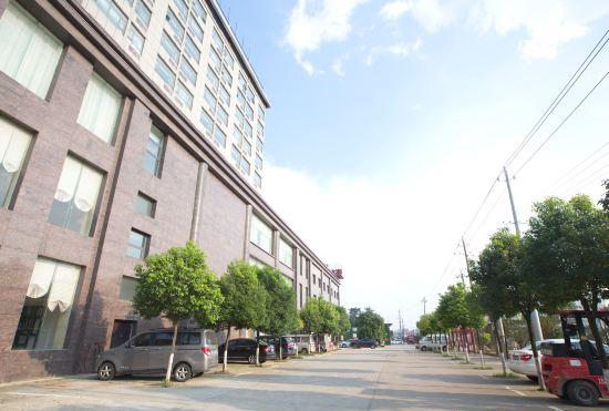 Гостиница Jincheng Hotel (Xinyang North Overpass)