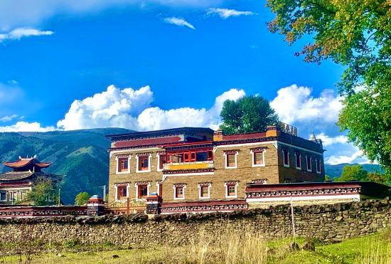 Hotel Kangding Zhucang Manor