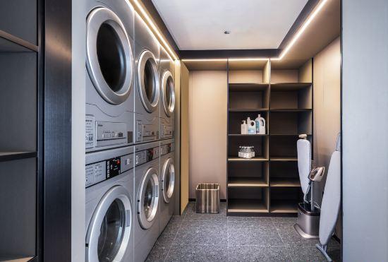 Atour Hotel Dongguan Dongcheng 33 Town