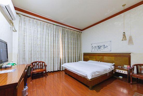 Hezhou Jinyuegui Hotel
