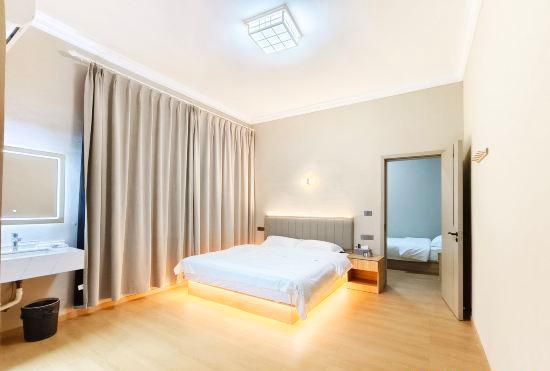 Qijiang Quxiang Hotel