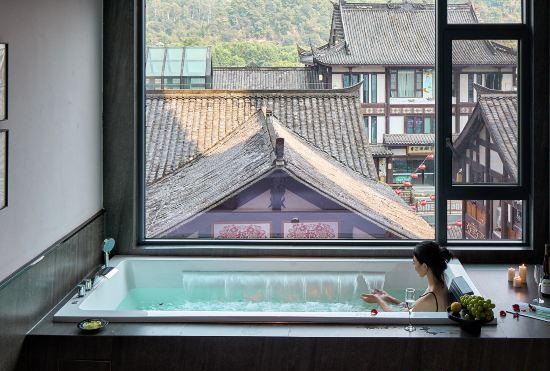 Leshan L Private Tang River View Hotel · City Vacation (Leshan Shangzhongshun Branch)