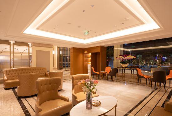 Vienna Hotel (Zhanjiang Donghai Island Branch)
