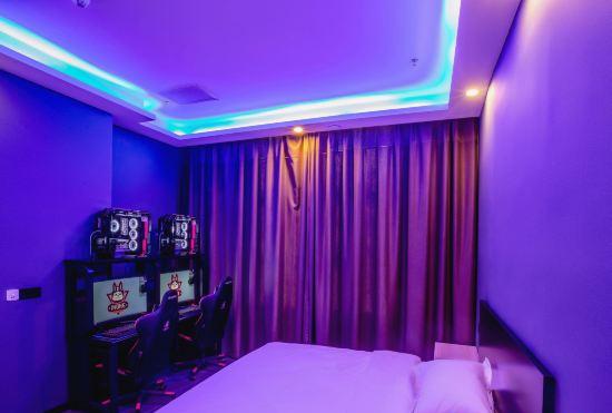 Гостиница IN ONE Interstellar Esports Hotel (Zhengzhou Zhongbo Expo Center Subway Station Branch)