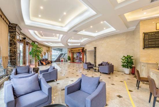 Гостиница Home Inn Ruibai Cloud Hotel (Longyan Railway Station Zhongshan Road Branch)
