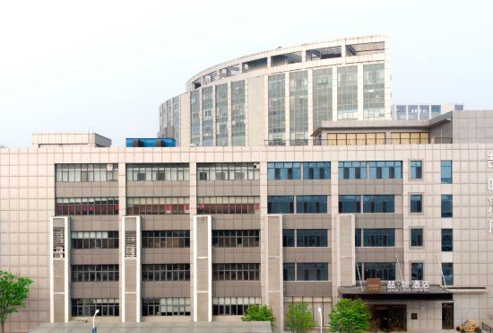 Hotel James Joyce Coffetel (Tianjin City Construction University Huading Zhidi Park)