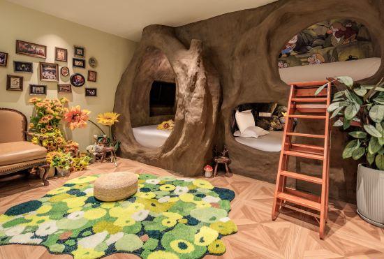 Pick up the moon parent-child hotel